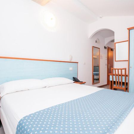 Hotel Brienz Bellaria-Igea Marina Ngoại thất bức ảnh