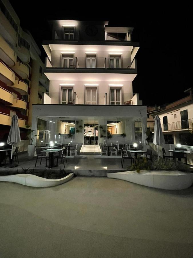 Hotel Brienz Bellaria-Igea Marina Ngoại thất bức ảnh